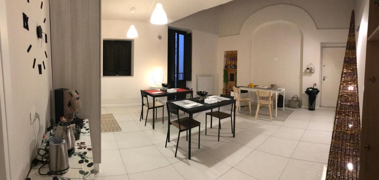 100 Passi Hotel Palermo Buitenkant foto